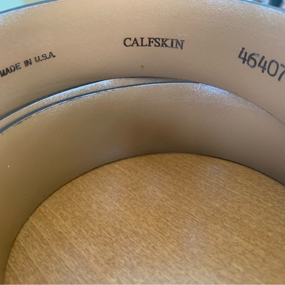 Allen Edmonds leather belt - Picture 10 of 13